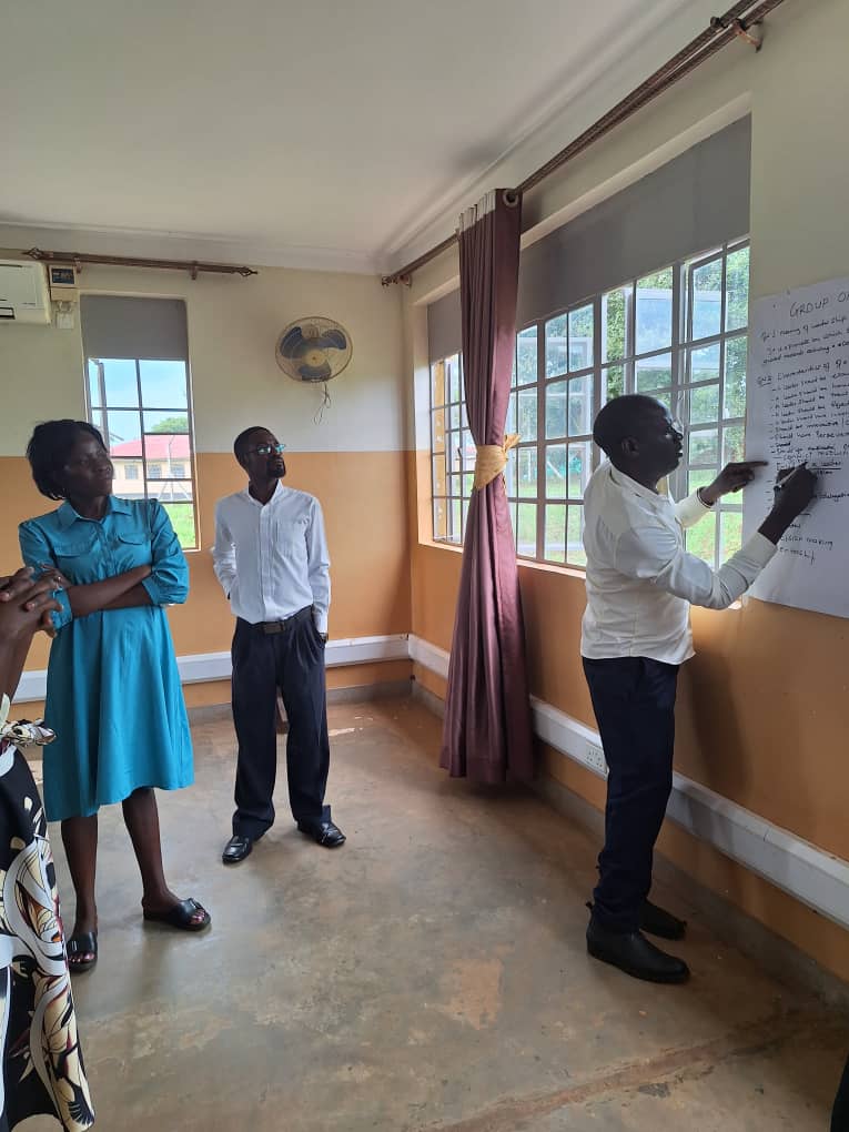 EnabelinUganda's tweet image. With recent shifts in VTI governance policy, we brought together teams from Nawanyago VTI and Kakira Community Technical Institute for timely training on Gender Responsive Governance.
Participants rethought how new board members are identified—ensuring gender balance and…