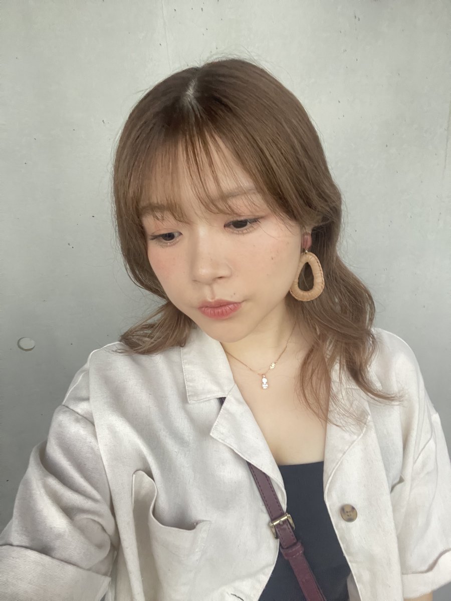 singalot_AM's tweet photo. アイシャドウがすべて底見えしてそろそろやばいなぁと思ってたところ、MQNYの1001トーンオンオントーンシャドウパレットPRO9をお試しさせてもらいました！

重ねやすくてナチュラルな陰影が簡単につくれるから目元激盛れ！！！⭐︎
9色の中にはマット/シマー/グリッターの質感がミックスされていて、どんな場面にも合わせられそうでめっちゃ使えそう！！💫

Prime Day期間［7/11(金)~7/14(月)］でお得に買えるから是非チェックしてみて🎉🎉
※early dealまで含むと7/8(火)~7/14(月)

#PR
#マックイーンニューヨーク
#MQNY
#アイシャドウ