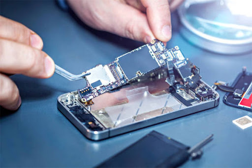 ifixapplepatna's tweet image. We offer a wide range of services, including:
*   iPhone screen replacements
*   iPhone battery replacements
*   iPad repairs
*   MacBook service
*   General Apple device repairs
#appleservicecentre 
#appleservicecenterinpatna 
#iphoneservicecenter 
#macbookrepair