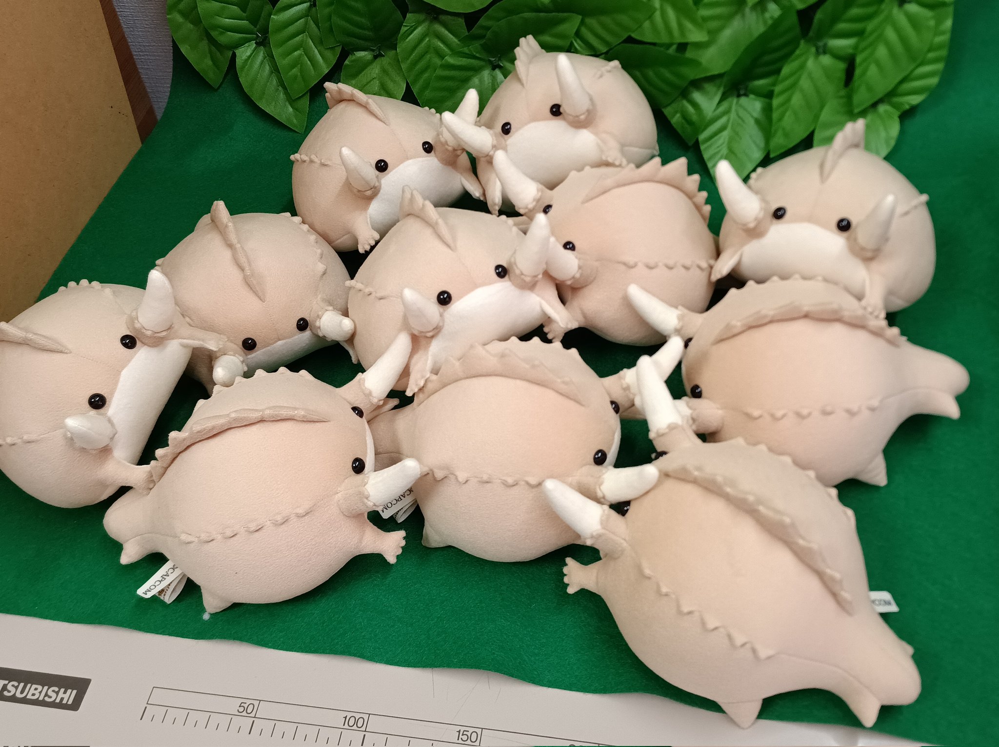 モンスターハンター　WF2025 夏　花らいおん ジエン・モーラン 花らいおん@WF2025夏(5-02-02)🦁 on X: 
