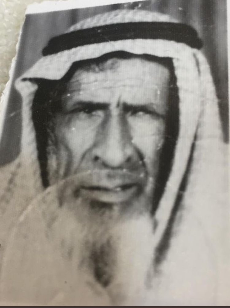 محمد بن فهد بن تركي الفهيد والدته منيرة بنت نايف فهد الفهيد و المولود عام ١٣٢٤ هجري وتوفي عام ١٤١٦ هجري  عن عمر يناهز ٩٢ سنة و دفن بمقبرة البرقاء بعين آبن فهيد