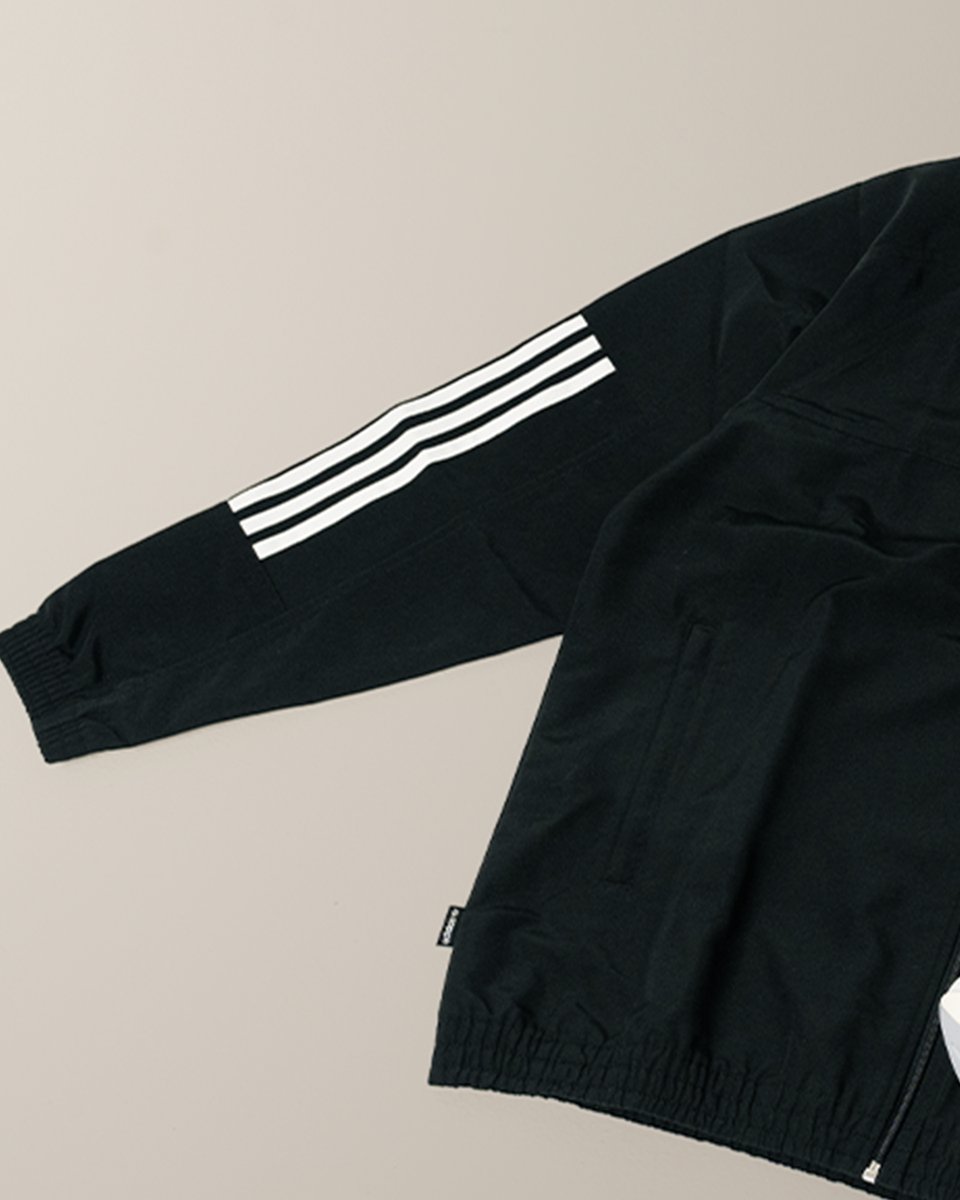 sidestep_SA's tweet image. Level up your look with the adidas Originals Skateboarding Gatsele Track Top and the sleek adidas Adizero Evo SL. Clean. Classic. Effortless.
Available online & in store while stocks Last!
T's & C's apply.
#cultureforward #sidestep #fashion #sidestepstyle #SSstyle