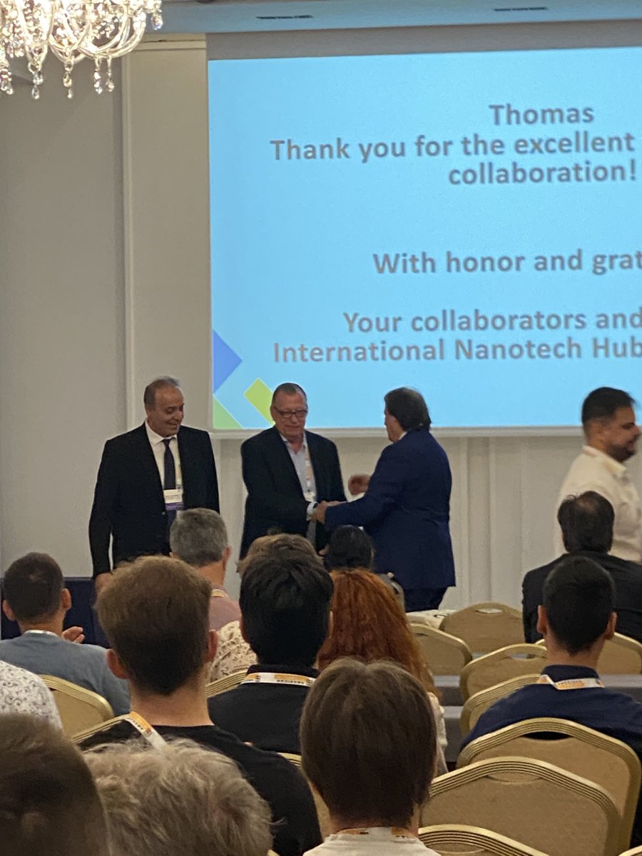 NANOTEXNOLOGY_'s tweet photo. Welcome & Opening of the #ISFOE25 at #Nanotexnology 2025!
Organisers honour @ThomasKolbusch for contributions in #flexiblelectronics esteemed keynote speakers @HadziioannouG Prof. Ravi Silva @ati_surrey @ALaskarakis #nanonet #thessaloniki #organicelectronics #nanotechnology https://t.co/OkEYOx9LNh