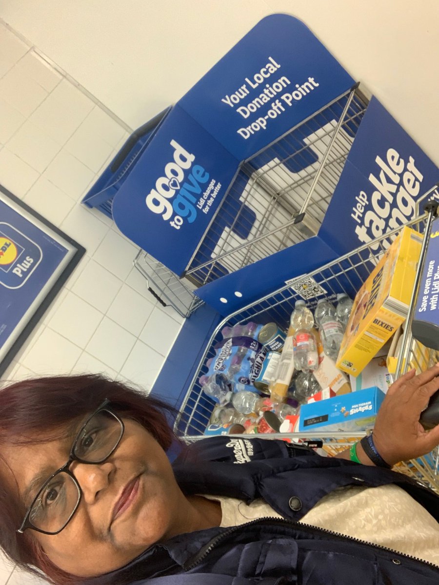 Saving good food from not ending up on #landfill #landwaste Many families  will benefit,  #smiles on faces

Balbir Seimar 
Lidl Northern Ireland UK
Midland International Aid Trust - MIAT
@WASUP
#costoffoodcrisis
#balseimar
#balbirseimar
#letsgetwasupdone
#communitymatters