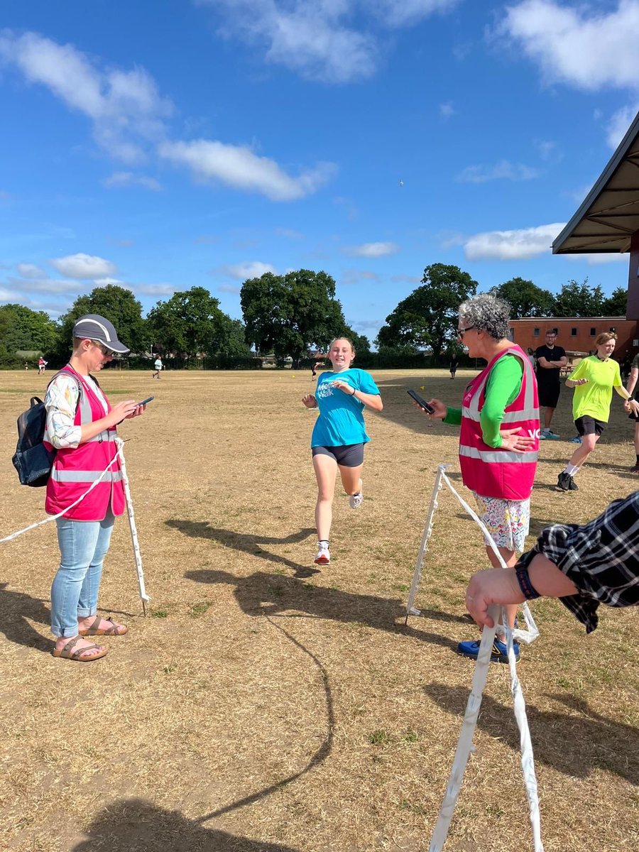 2 of our amazing students have raised £500 for the Alzheimer's Society (and continue to keep raising money!) through making &amp; selling cakes and jewellery PLUS running Park Run. We are very proud of them #TREK