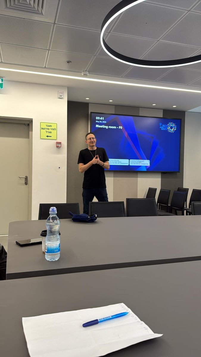 הבוקר העברתי הרצאה בקורס מכרזים והתקשרויות בעיריית ת"א יפו על חסכון והשקעה לטווח ארוך. בעיניי, מודעות והרגלים נכונים הם המפתח להתנהלות אישית כלכלית נכונה בתחום.