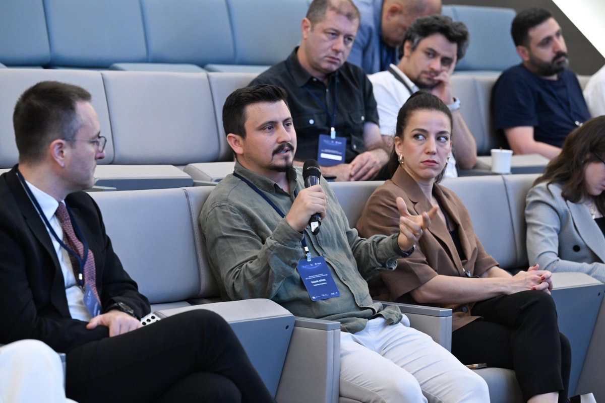 TÜBİTAK ULAKBİM (@tubitakulakbim) on Twitter photo 🚀 <a href="/EuroHPC_JU/">EuroHPC Joint Undertaking</a> tarafından desteklenen BSC Yapay Zekâ Fabrikası (BSC AI Factory) Projesi’nin tanıtımı ve YZ ekosistemiyle buluşması amacıyla, “Altyapıdan Ekosisteme: BSC Yapay Zekâ Fabrikası Yolculuğu” adlı etkinlik İstanbul’da gerçekleşti!
Ayrıntılar:
linkedin.com/feed/update/ur… 🚀 <a href="/EuroHPC_JU/">EuroHPC Joint Undertaking</a> tarafından desteklenen BSC Yapay Zekâ Fabrikası (BSC AI Factory) Projesi’nin tanıtımı ve YZ ekosistemiyle buluşması amacıyla, “Altyapıdan Ekosisteme: BSC Yapay Zekâ Fabrikası Yolculuğu” adlı etkinlik İstanbul’da gerçekleşti!
Ayrıntılar:
linkedin.com/feed/update/ur…