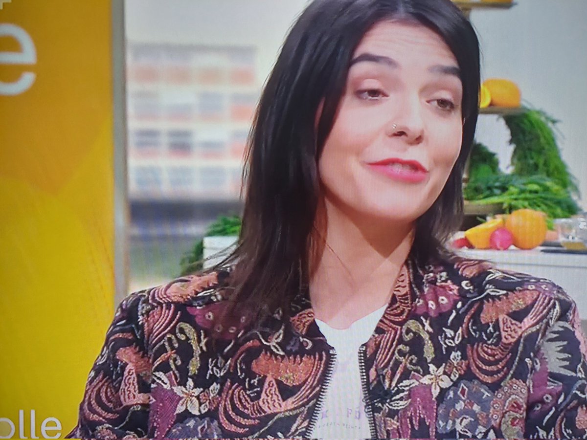 Jessy0815Nancy's tweet image. #Staatsfunk Studio-Gast hat das T-Shirt natürlich ganz zufällig ausgesucht...  #Sigal