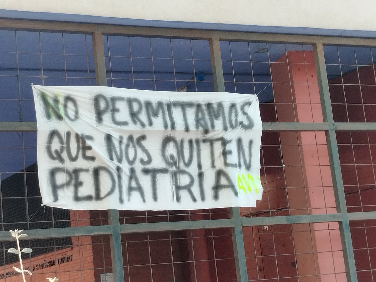 A Trinitat Vella volen treure el servei de pediatria. Els diuen que només serà a l'estiu, però al Turó sabem bé que després no hi tornarà. <a href="/socialistes_cat/">Socialistes PSC/❤</a> intenten continuar amb el pla de l'anterior consistori fent servir també la mentida.