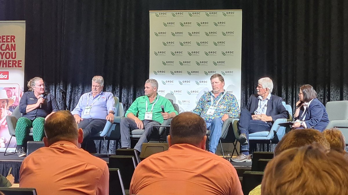 Charlotte Aves tweet media