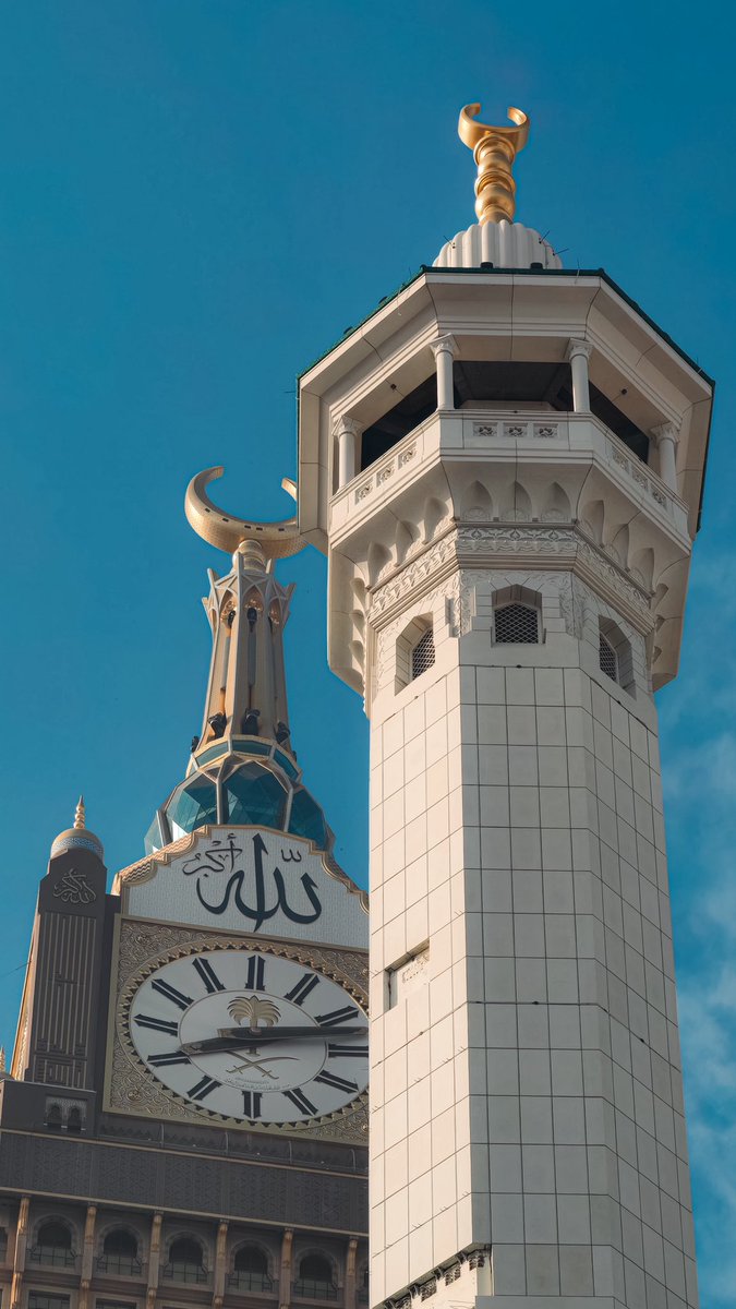 أنتِ الضياء وأنتِ الشمس والقمرُ!🤍🕋