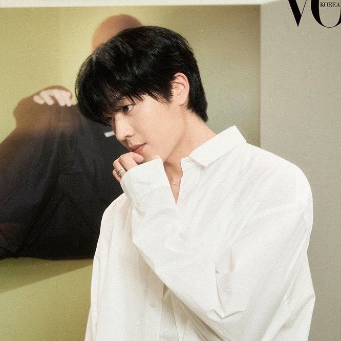 ggggggggang2's tweet photo. 꼭 폴로는 아닐지라도 . . .
흰셔츠 채종협 저요 저요 제발 저요 https://t.co/GNOxr43Kc7