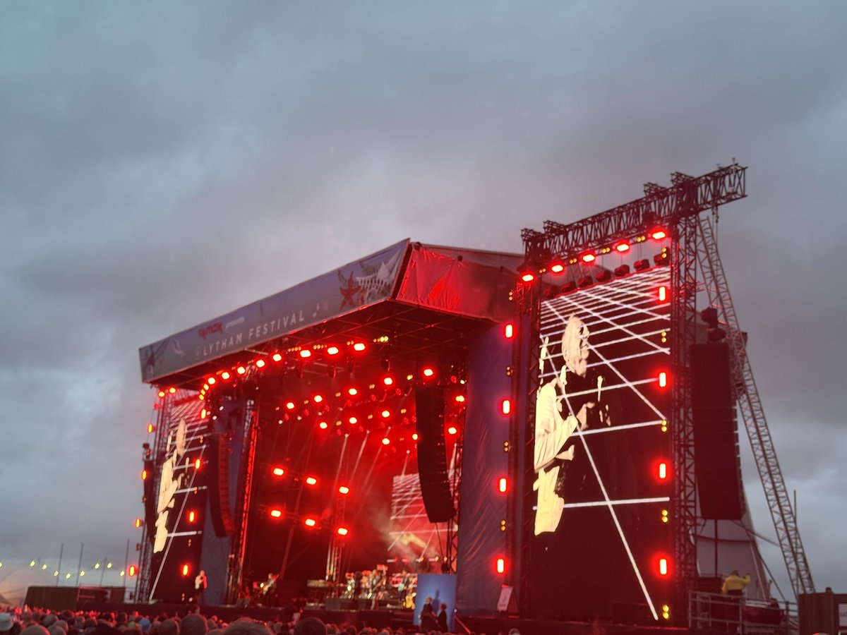 Another great day at the <a href="/LythamFestival/">Lytham Festival</a> with <a href="/NikkiNoods11/">Nikki Noods</a>  🎶🪩🥂

<a href="/simplemindscom/">Simple Minds</a> superb 👏
<a href="/texastheband/">Texas</a> outstanding 👏
<a href="/Castband/">The Cast</a> fabulous as ever 👏

But these lyrics from Cast 😢 

“You know it's gonna be alright
And all that you love
And everything in heaven above”