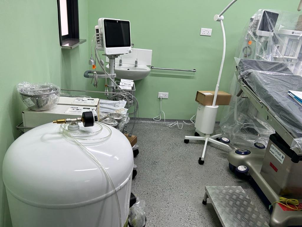 juma_jia's tweet image. Big milestone for Mberengwa as the new Mataga Mini Hospital brings quality healthcare closer to communities, with modern equipment and sustainable energy. No one should be left behind. #HealthcareForAll #Vision2030 #ZimbabweDevelopment