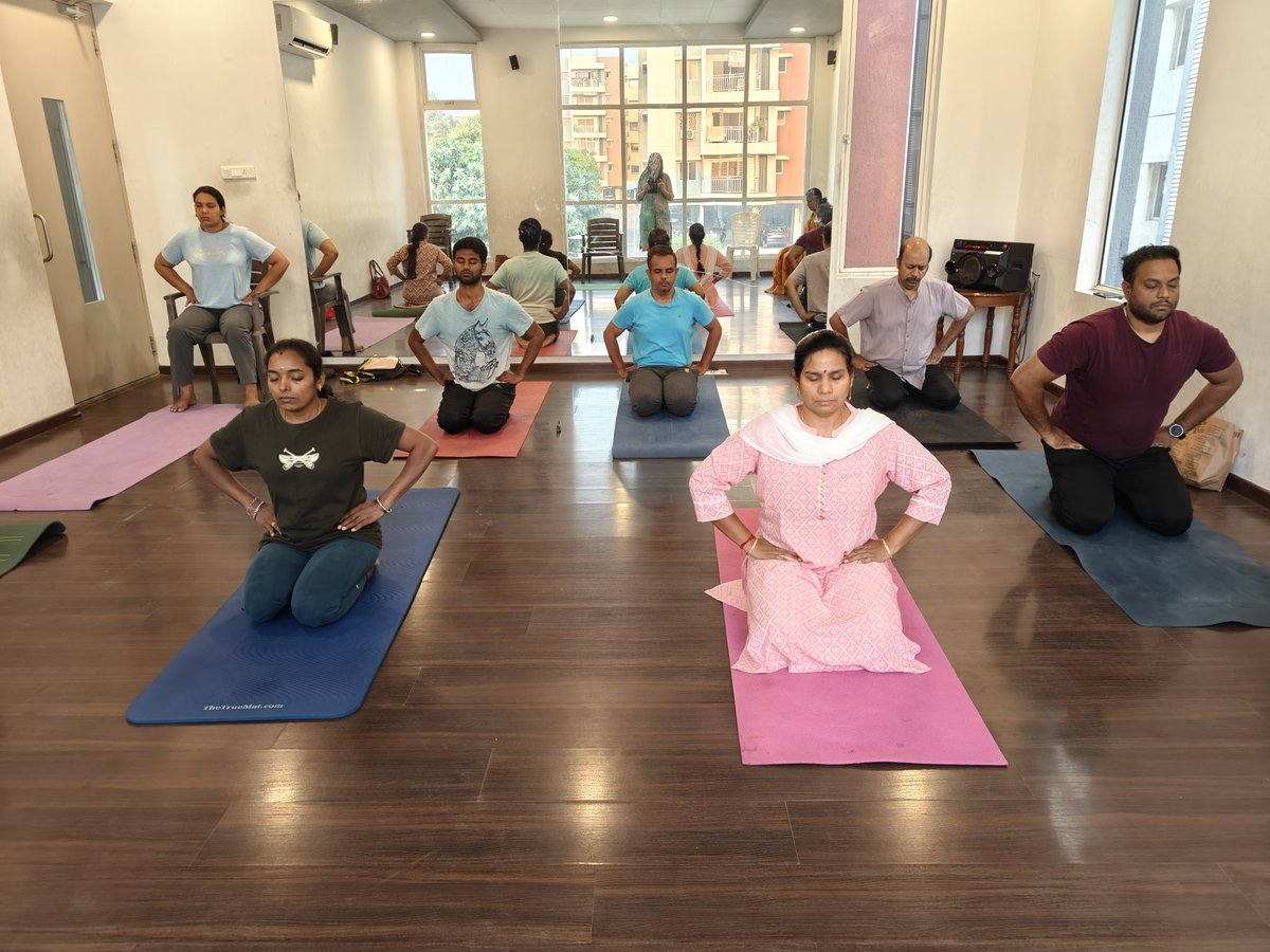iamparulkhurana's tweet image. Immersed in the bliss of self-discovery at HP Kanopy: Happiness Program, Aparna Kanopy Hyd.✨🕊️

#happinessprogram #happysoul❤️
#mentalhealth #exolorepage✨ #instalike #selfdiscoveryjourney