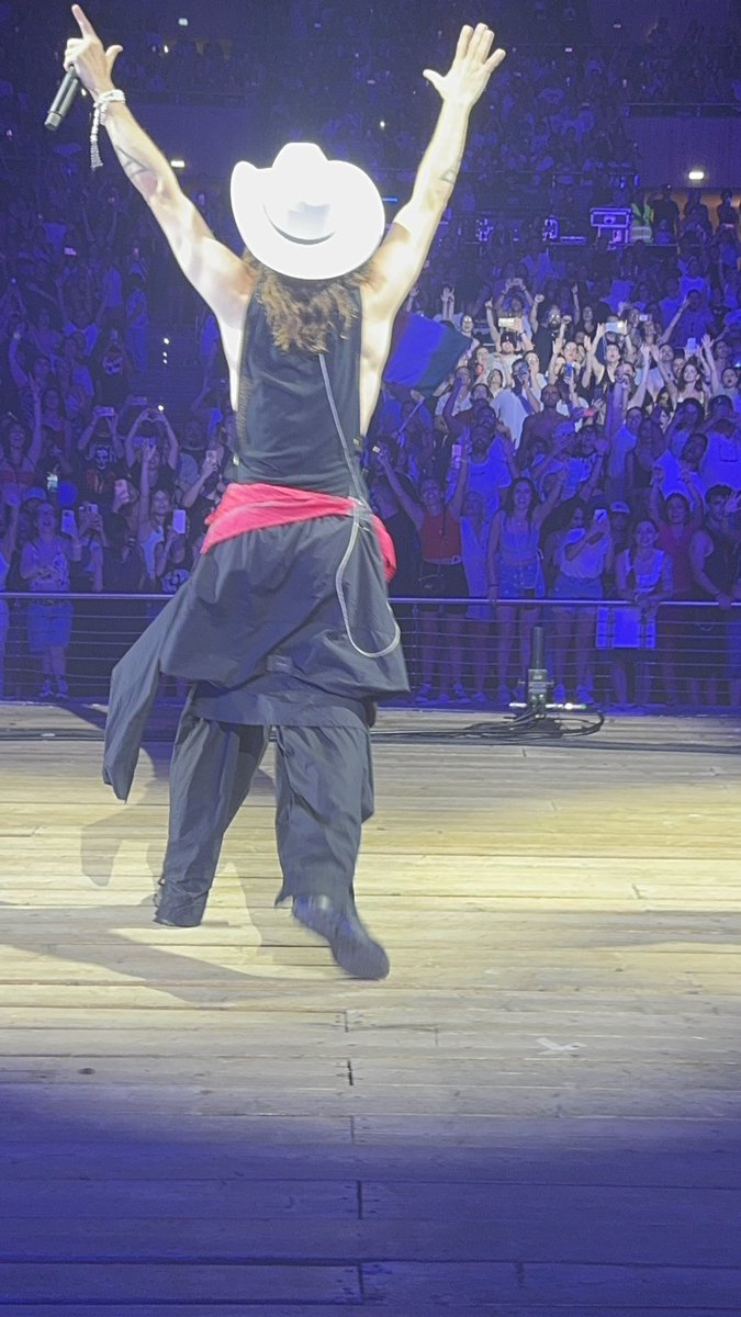 delicate point of view.♡ (@tinafrommars) on Twitter photo Ufficialmente su Marte.
Chiamata sul palco, a casa mia. A Napoli.
Non lo dimenticherò mai. <a href="/30SECONDSTOMARS/">THIRTY SECONDS TO MARS</a> ♥️ Ufficialmente su Marte.
Chiamata sul palco, a casa mia. A Napoli.
Non lo dimenticherò mai. <a href="/30SECONDSTOMARS/">THIRTY SECONDS TO MARS</a> ♥️