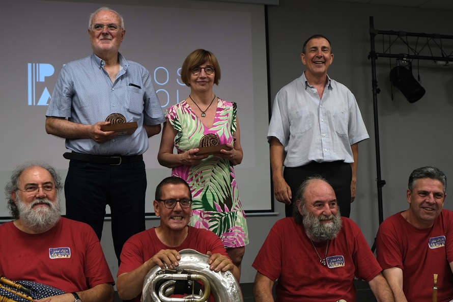 Ligallo de Fablans de l’Aragonés y Fundación Aragonum entregan os Premios Arredol 2025: arainfo.org/?p=309994

👉 Totas dos entidaz, <a href="/ligallo/">Ligallo de Fablans de l'Aragonés</a> y Aragonum, celebroron  lo pasau sabado, 28 de chunio, a entrega d'os Premios Arredol, en reconoixencia a “trayectorias personals clau”