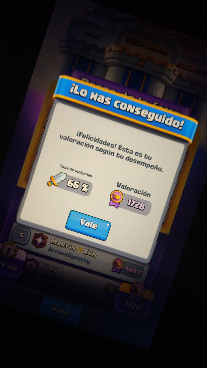 Me dolía la cabeza, me frustré, llore, me enoje, ya me quería dormir, pero mi noviecito me motivo y gracias a su confianza si llegué a liga 10 por 2da vez jiji 😫