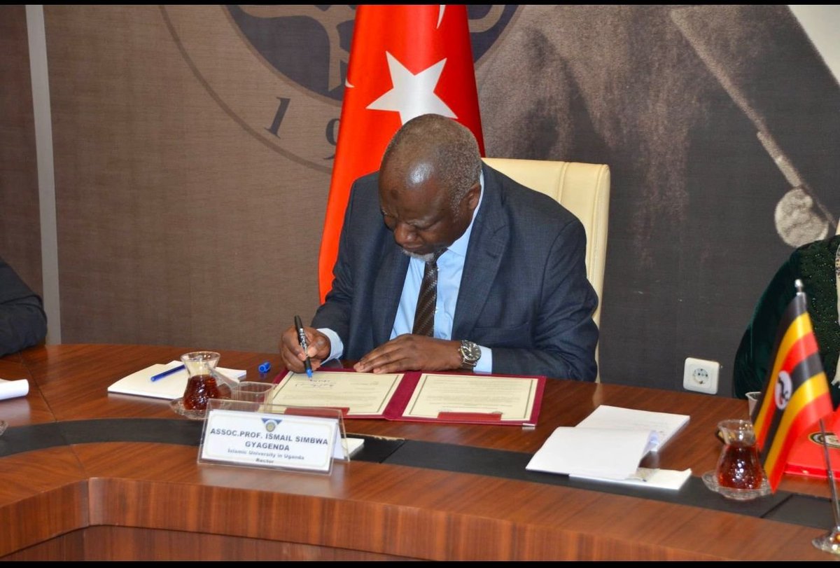 rectoriuiu1988's tweet image. Assalam Alaikum .
It is with immense pride and optimism for the future that I announce the signing of a landmark Memorandum of Understanding (MoU) between @iuiuac @iufckabojja and @AnkaraUni_en , one of Turkey's oldest and most esteemed institutions of higher learning.