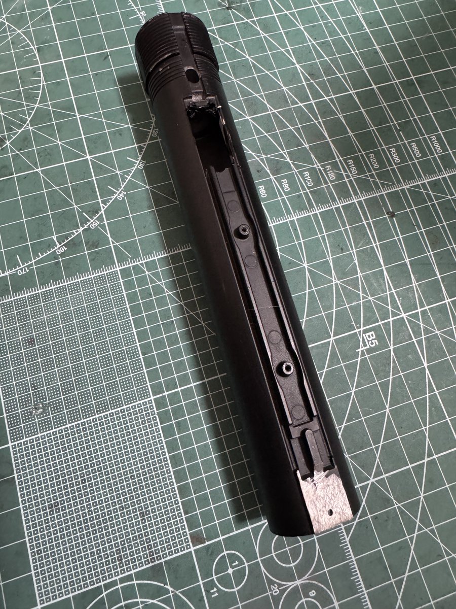 サバゲーマーあるある…
軍拡しないは絶対に守れない…😭
気付いたら…ブラシレスモーター２つに電子トリガー、その他小物複数を買っている😅
あっ…ブラシモーターも買ってたわw
ボーナス入るとついあれこれやっちゃいますよね？
Leviathan明日届くぞー❣️
メカボなどの準備完了(&gt;_&lt;)ゞ