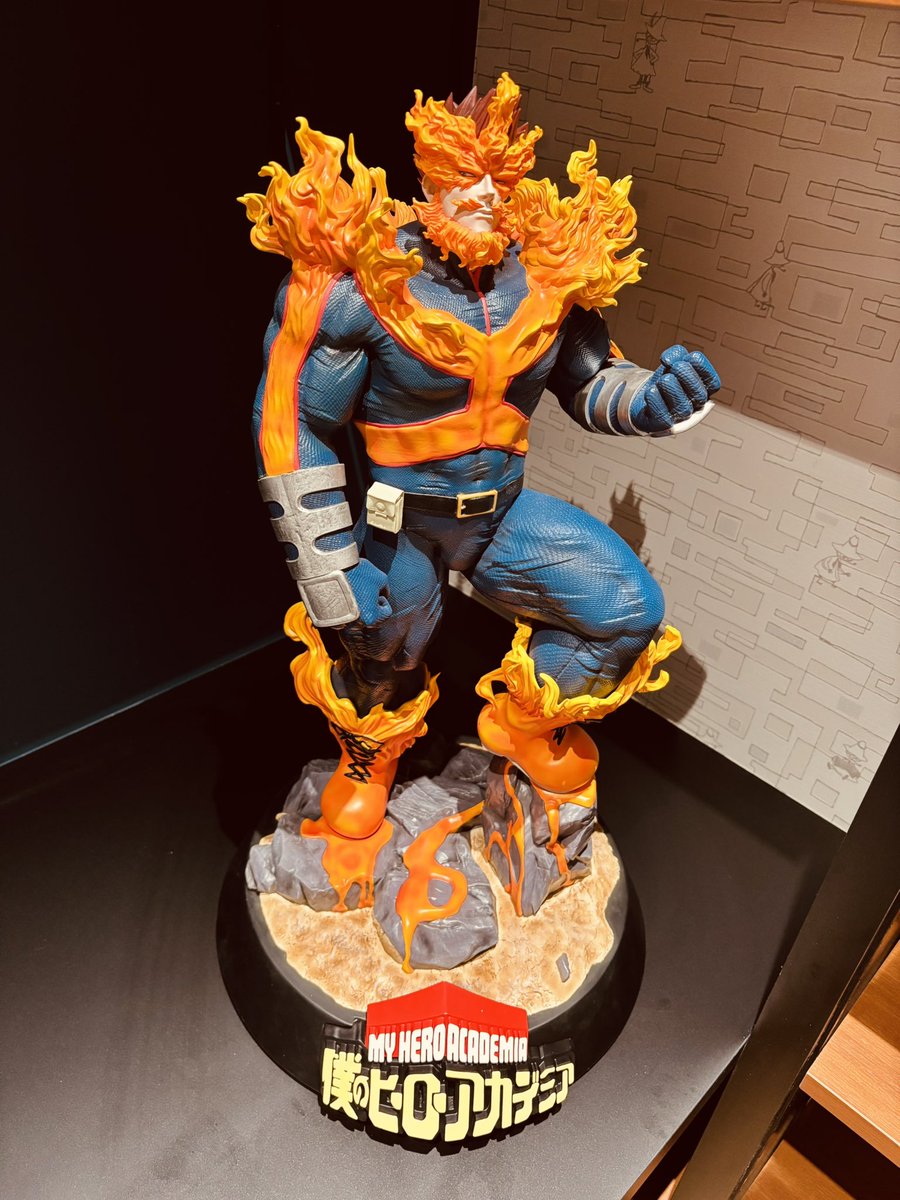 エンデヴァー　フィギュア【海外製】 海外製エンデヴァーフィギュアをお迎えしました😭💖💖💖 お顔かわい