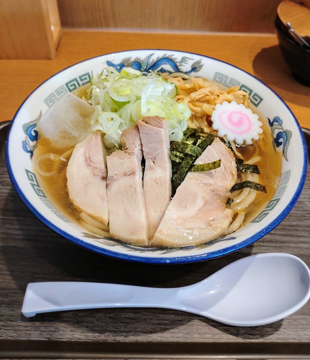 ayazuru3's tweet photo. 外、暑くて舎鈴へ逃げ込む
今シーズン初の冷やかけ🧊🧊
夏の定番、裏切らない味
お世話になります。 https://t.co/O8Hq7YyWBC