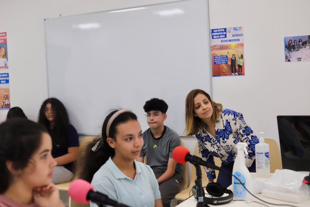 EFIDjeddah's tweet image. De la maternelle au lycée, les enseignants de l’EFID ont recours à la webradio.
Un outil pédagogique vivant et incontournable ! 

📡 Découvrez des émissions et podcasts réalisés par nos élèves ici 👉
lyceefrancaisdjeddah.com/2025/07/06/la-…

@mlfmonde @franceinjeddah @franceinksa #webradio