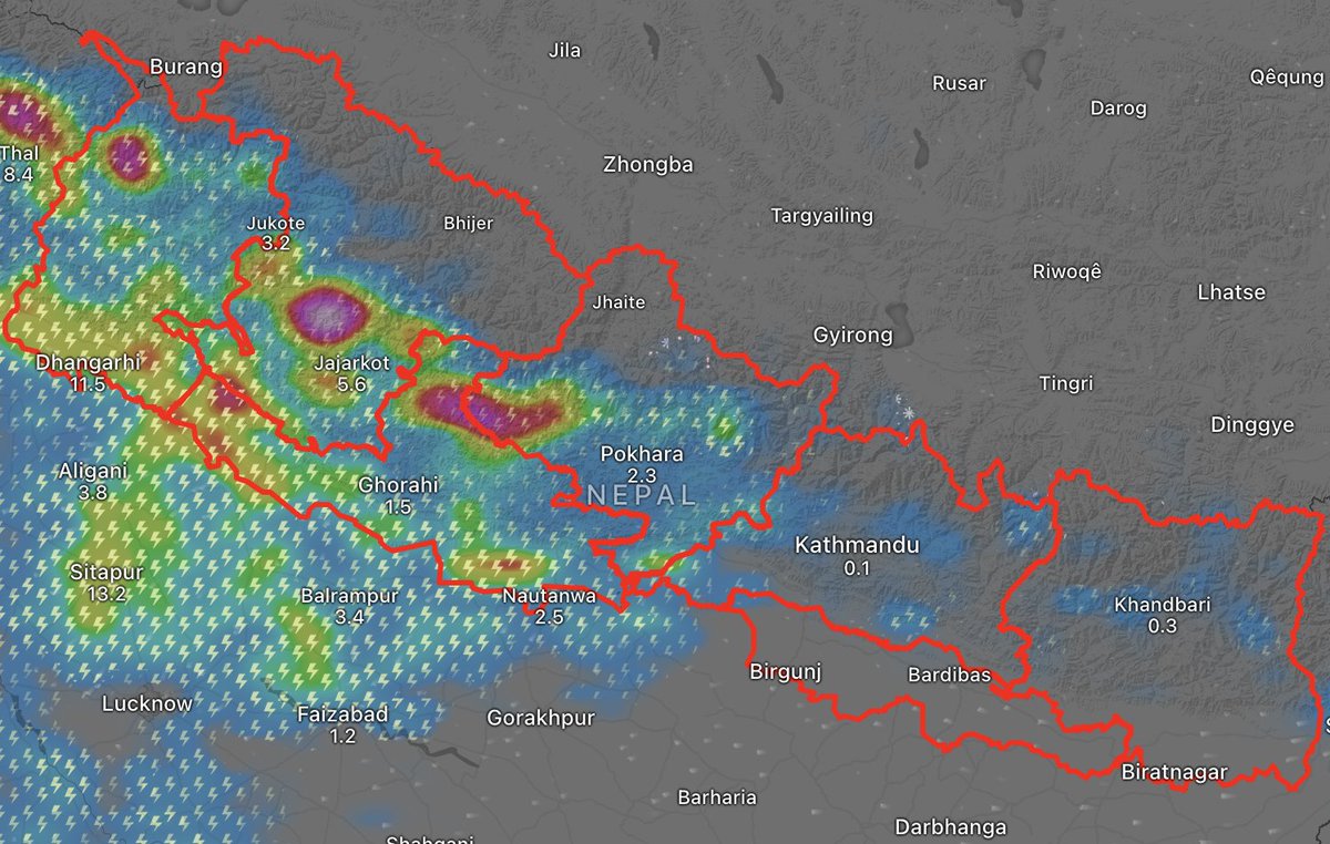 #WeatherUpdate Monsoon trough is still far from #Nepal so rain occurred last night and possible rain tonight is due to convective clouds with thunderstorm

Current cloud, rain in Nepal during last 3-hr and forecast for tonight👇