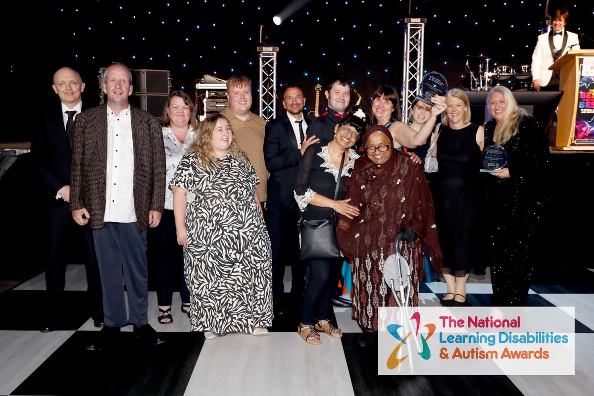 NHSE_WTE's tweet image. Congratulations to the @happyhealthycw team and Charlotte Dickens from @NHS_LLR for winning The Oliver McGowan Trainer Award at the #LDAwards
They’ve gone above and beyond—delivering Oliver’s Training and championing inclusion.
@LDAwards2025
@PaulaMc007
#OliversCampaign