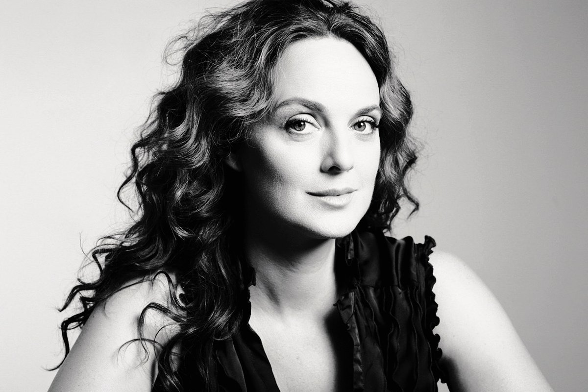 Musical Theatre Review (@musicaltheatrer) on Twitter photo ‘Sondheim’s songs in the end are all about learning from our own follies to be more humane to others, & that’s a wisdom as essential offstage as on’
#FiveQuestionsWith <a href="/melissa_errico/">Melissa Errico</a> who performs her Sondheim in the City concert at <a href="/cadoganhall/">Cadogan Hall</a> 12 Jul
musicaltheatrereview.com/five-questions… ‘Sondheim’s songs in the end are all about learning from our own follies to be more humane to others, & that’s a wisdom as essential offstage as on’
#FiveQuestionsWith <a href="/melissa_errico/">Melissa Errico</a> who performs her Sondheim in the City concert at <a href="/cadoganhall/">Cadogan Hall</a> 12 Jul
musicaltheatrereview.com/five-questions…