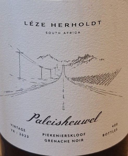 Léze Herholdt new releases reviewed (subscribe top read): winemag.co.za/wine/review/le…