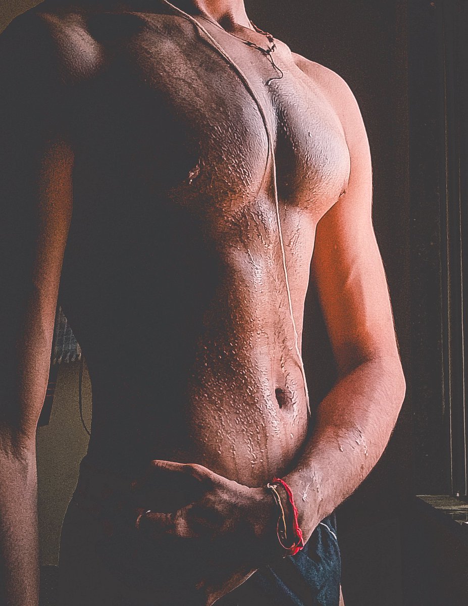 GuyWorld's tweet photo. Think beyond sex...maybe my bedroom and some cuddles? 

Repost https://t.co/oDiwEAJzDG