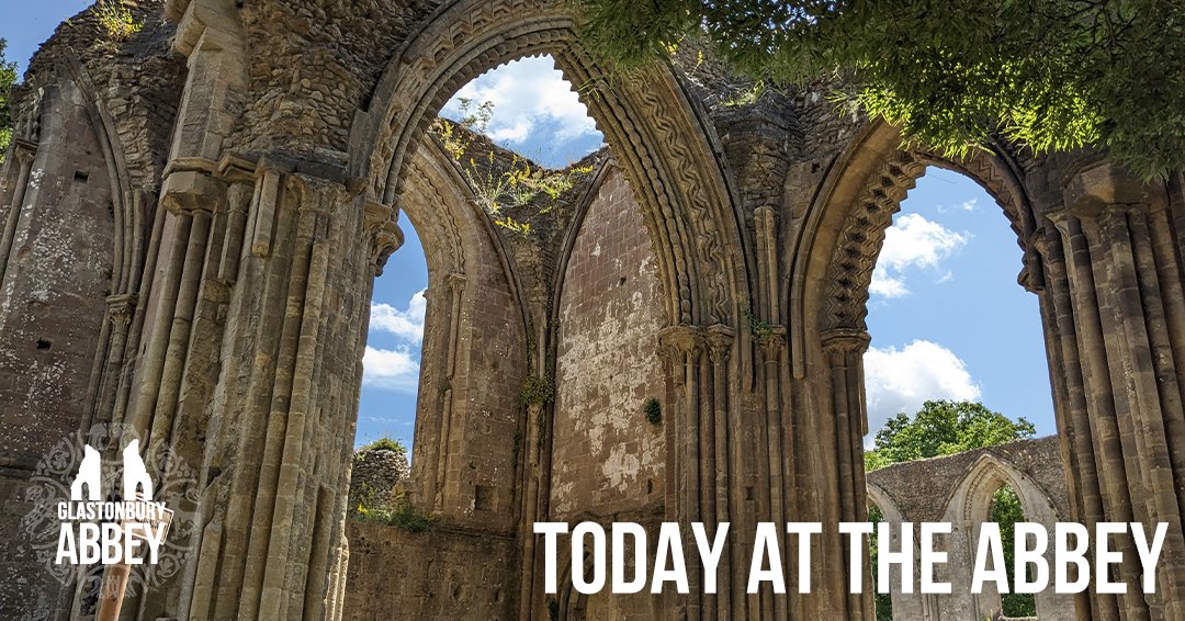 Today at the abbey! Explore the ruins on a guided Living History tour with Edmund the Anglo Saxon at 2pm and 3pm.

Plus, meet Sir Richard Pollard as he wanders the site!

#TodayattheAbbey #TATA