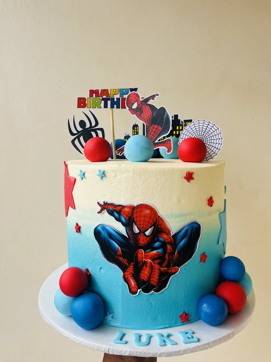 I make very beautiful and tasty pastries🤩

You can call or watsapp 0709861181/0765324964 to order🤗