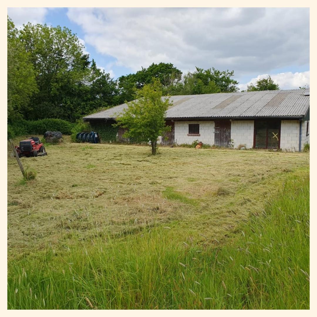For Sale Broadshell, Pyworthy, EX22 

🏡 Building for conversion in a rural setting  
🌄 Beautiful panoramic countryside views  
🌳 Tranquil and secluded location  
🚫 No overlooking neighbours  

Visit our website for more details!
emoov.co.uk/property/4