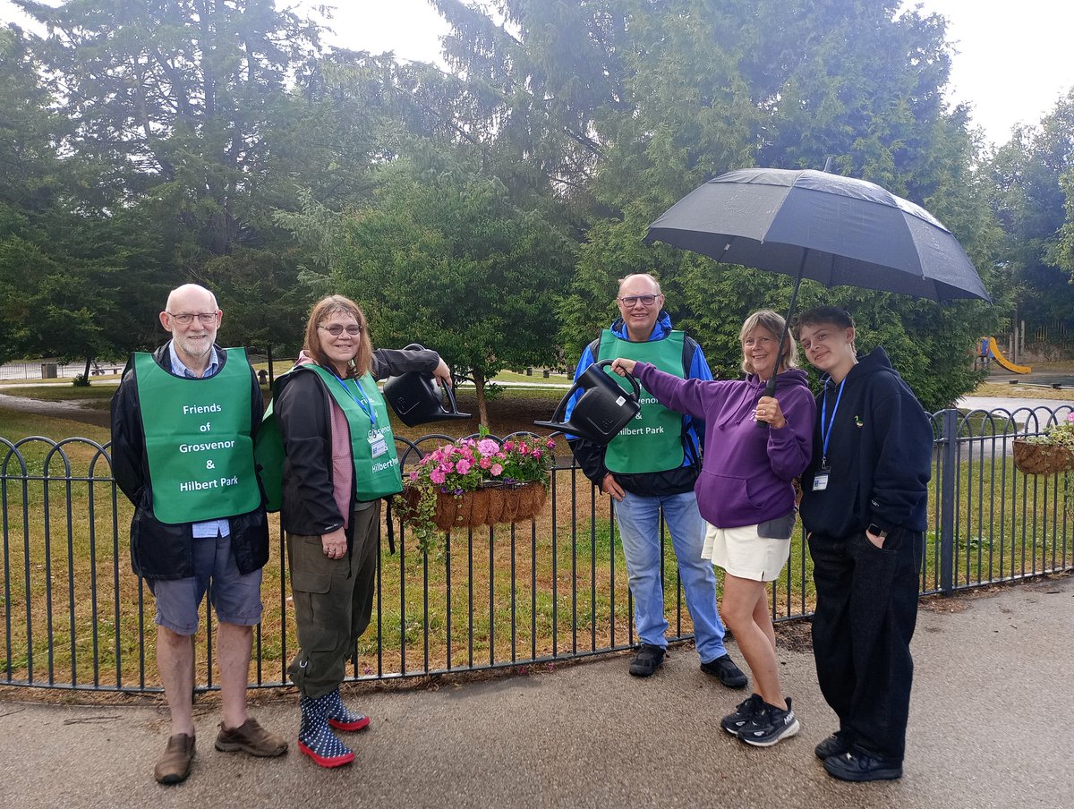 Friends of GH Park (@fofgh) on Twitter photo Our watering volunteers had their induction in the midst of yesterday's rain! Look out for them during the next heatwave as they save the flowers ( and roots). Can you help out? #Volunteer <a href="/RTWinBloom/">RTW in Bloom</a> #TunbridgeWells Our watering volunteers had their induction in the midst of yesterday's rain! Look out for them during the next heatwave as they save the flowers ( and roots). Can you help out? #Volunteer <a href="/RTWinBloom/">RTW in Bloom</a> #TunbridgeWells