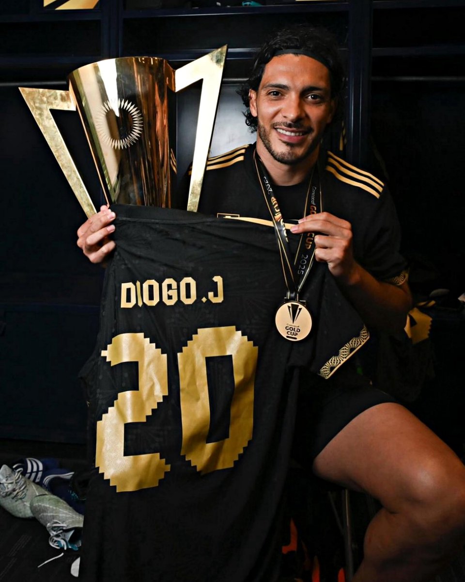 México conquistou a Gold Cup e Raúl Jiménez homenageou Diogo Jota 💛