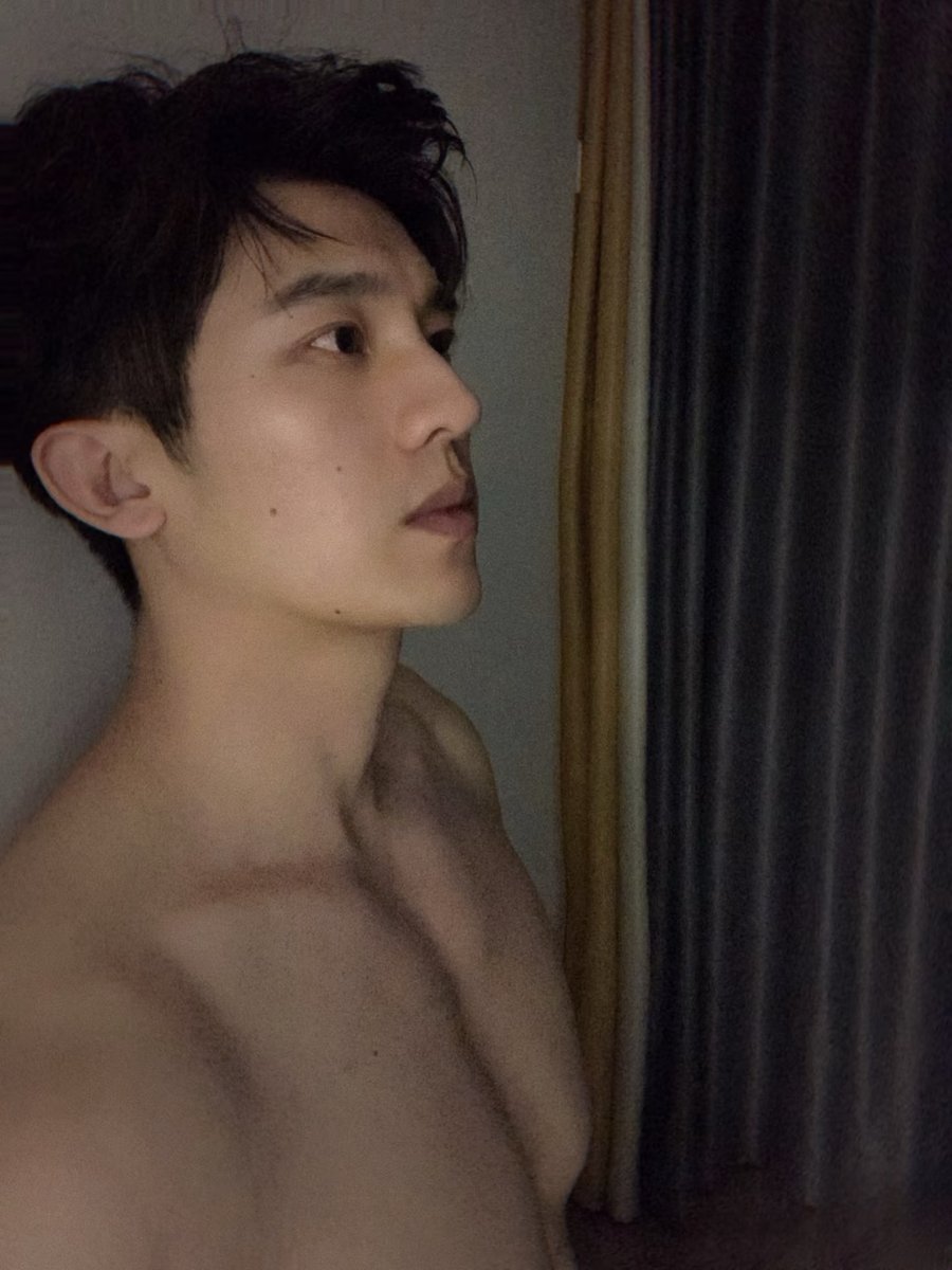 「彦子」180｜79｜10        

✈️北上广深  西安武汉惠州福州合肥杭州 全国飞    
🔝肌肉线条好 颜值清爽 小似陈柏霖 健身教练   
🤍#白袜体育生 快乐咨询客服wx：bigboy9678（备用：king196978）