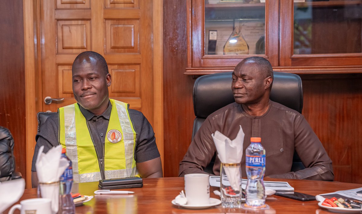 Goldentreegh's tweet photo. CMC  Board Pays Familiarisation Visit to CPC.

The CMC Board and Management, led by Managing Director Mr. Wisdom Kofi Dogbe, paid a familiarization visit to CPC, where they were warmly welcomed by CPC's Acting Managing Director, Mr. Martin Asiamah, and his team. https://t.co/huiTlocwVS