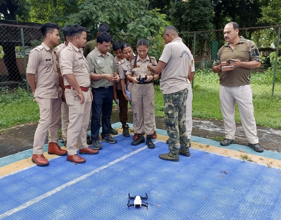wti_org_india's tweet image. 36 frontline staff of the Doomdooma & Tinsukia Forest Divisions participated in a human-wildlife conflict mitigation training at Doomdooma College #Assam from July 3–4, 2025.
Hosted by WTI in collaboration with @assamforest & World Land Trust.