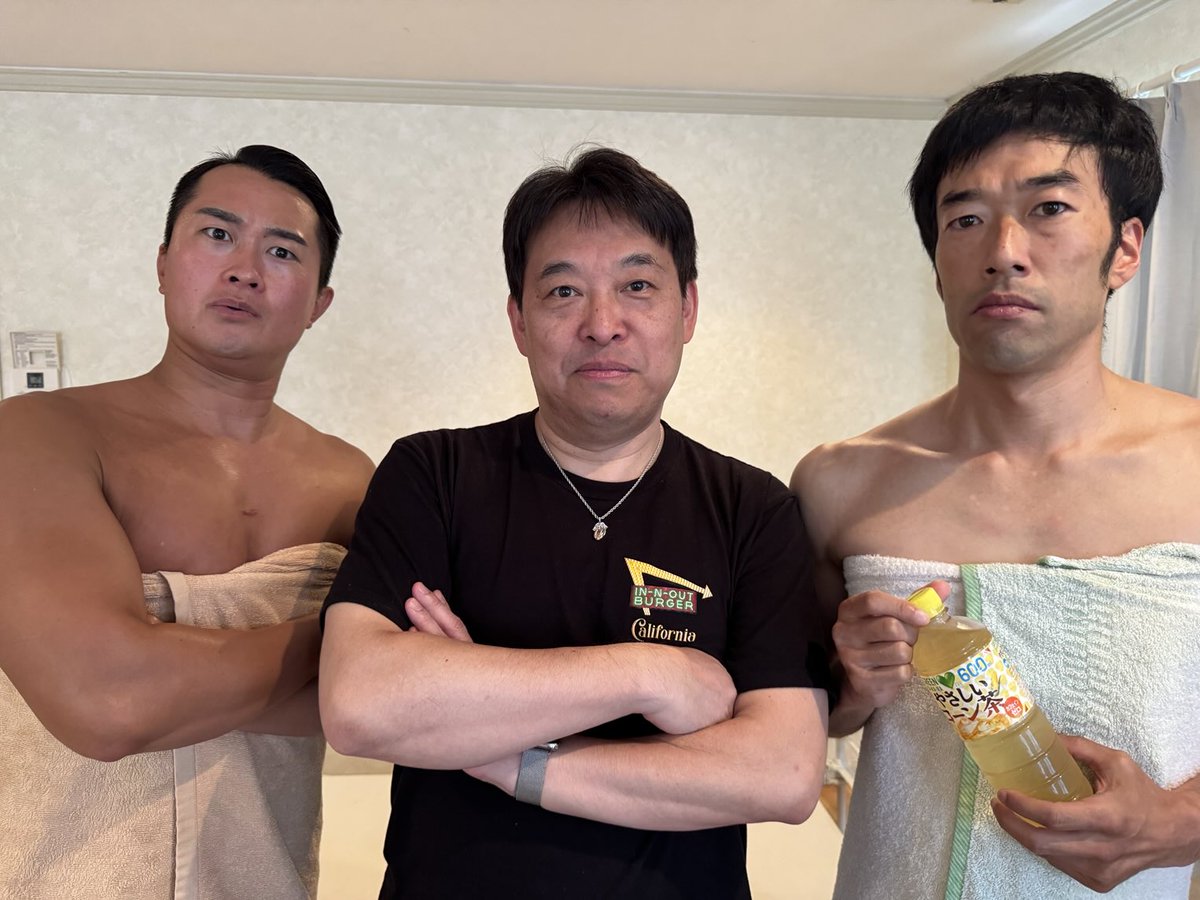 本日は久しぶりに鮫島、澤野のSSコンビに会いました。
鮫島くんはサーフィン、澤野くんはダイビングと趣味を楽しんでるようです😌
素晴らしい✨