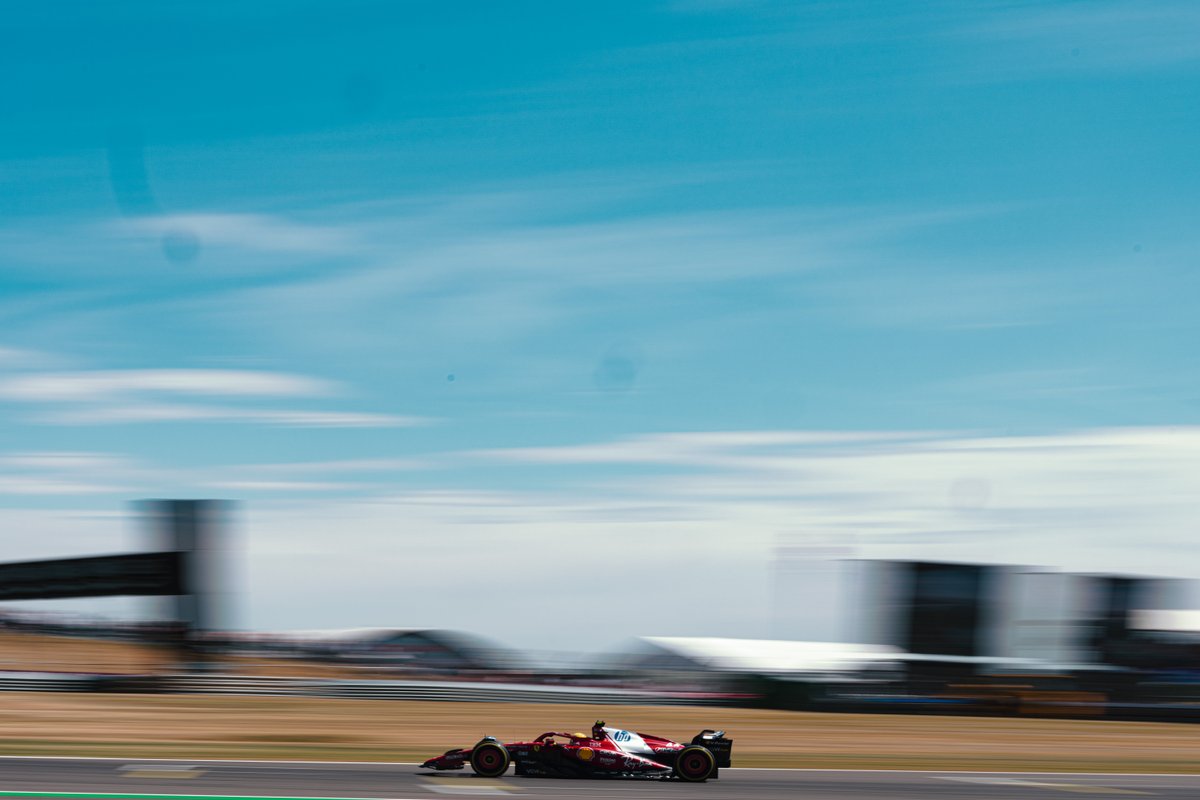 vantagemarkets's tweet photo. Through the highs and the grind, we are always with @scuderiaferrari.
#SempreForzaFerrari #VantageXScuderiaFerrariHP #FerrariOfficialpartner https://t.co/kFYjs5sumD