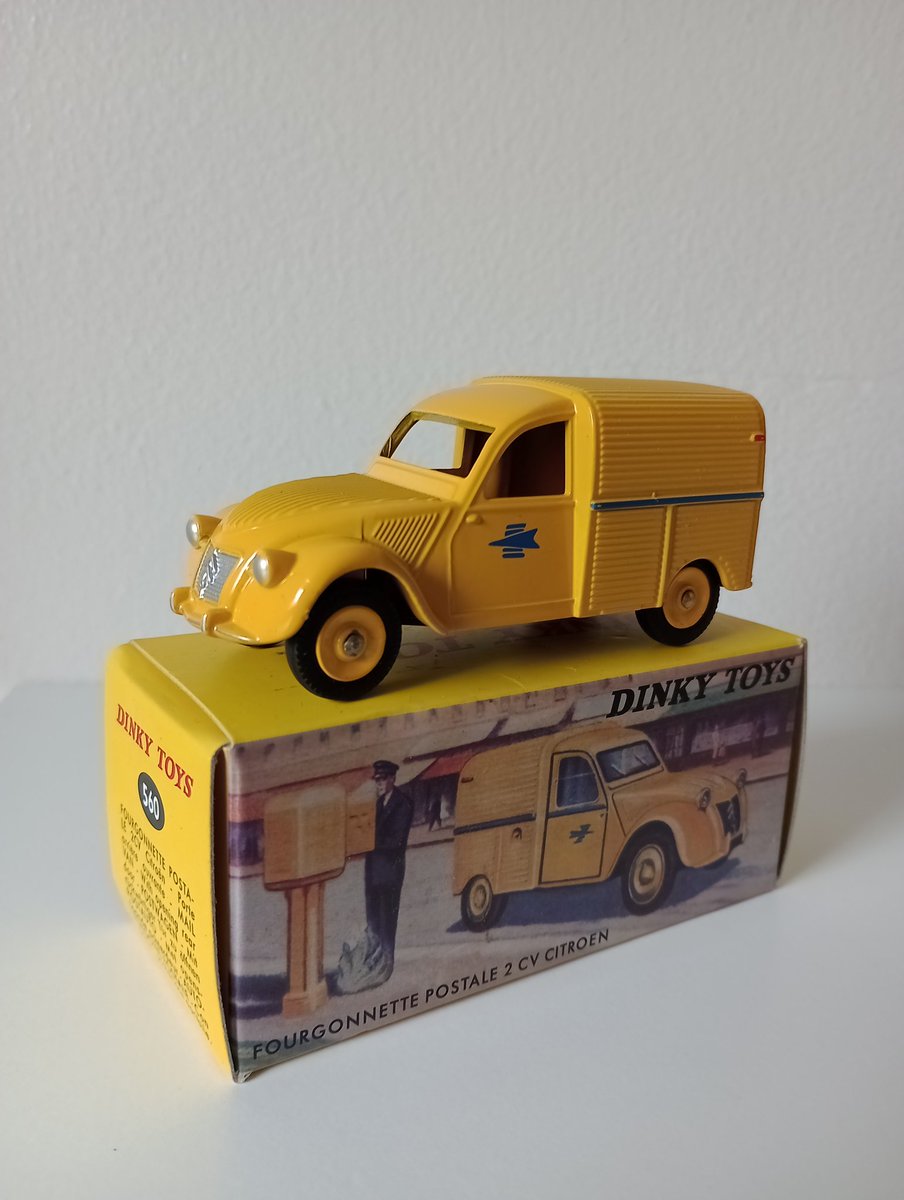 WeePostalMuseum's tweet image. It's international #MailVanMonday today!
A die cast model of a Fourgonnette Postale 2CV Citroen in LaPoste livery.
#postvanmonday