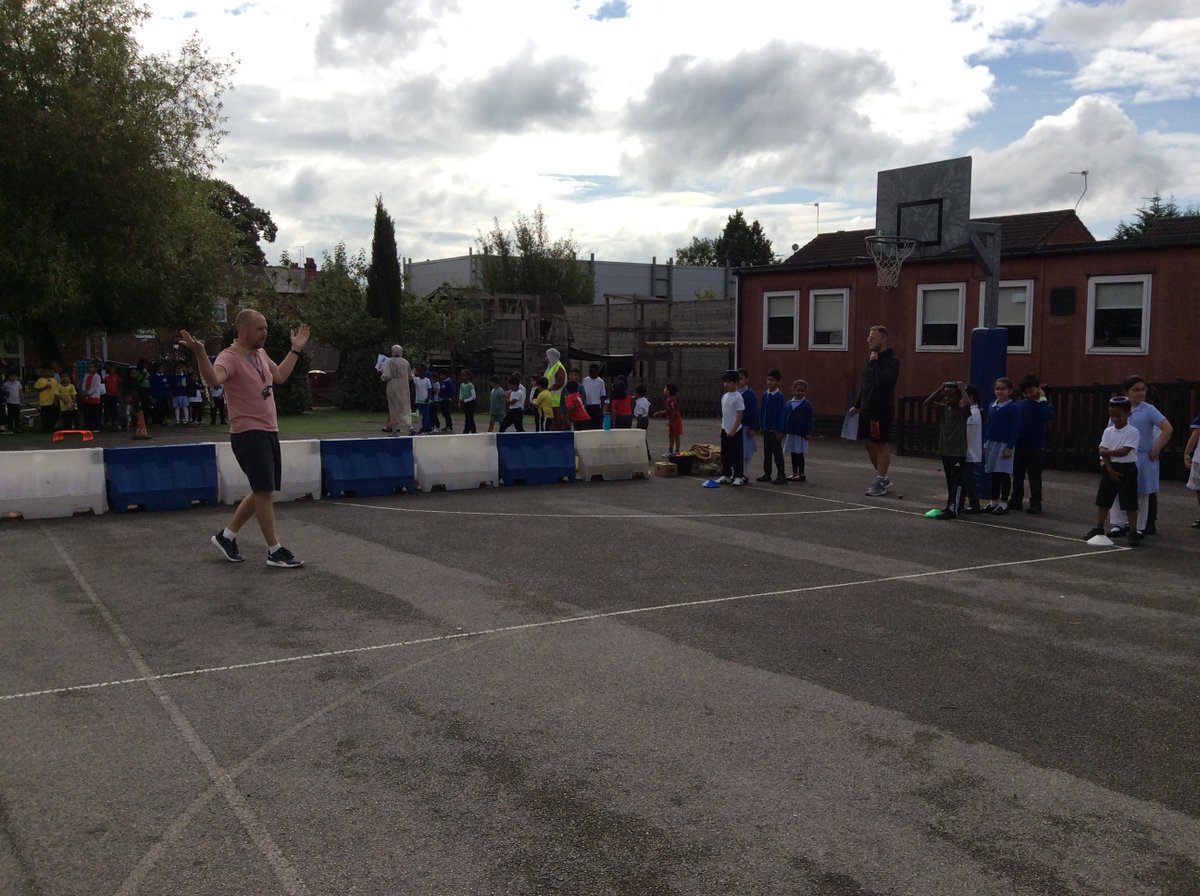 MissHRukhsar's tweet image. Thank you @MrDavies_Conway for organising a great Sports Day! We had so much fun #conwaycrew