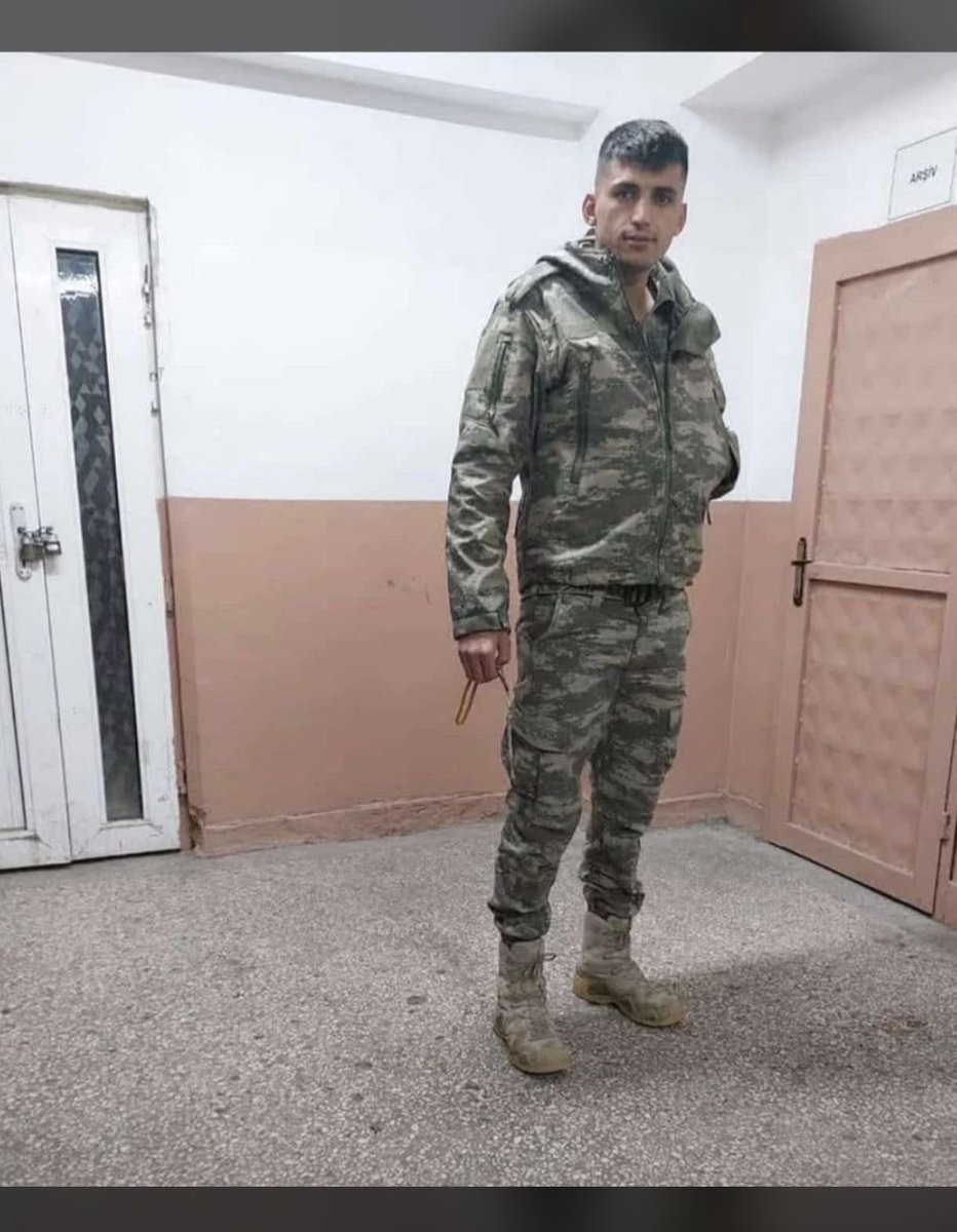 Pençe-Kilit Harekat Bölgesindeki bir mağarada gerçekleşen arama tarama faaliyetinde metan gazına maruz kalması sonucu şehadete eren Niğdeli hemşehrimiz P. Uzm. Çvs. Enver Yaman’a Allah’tan rahmet; ailesine, yakınlarına ve aziz milletimize baş sağlığı ve sabır dileriz.