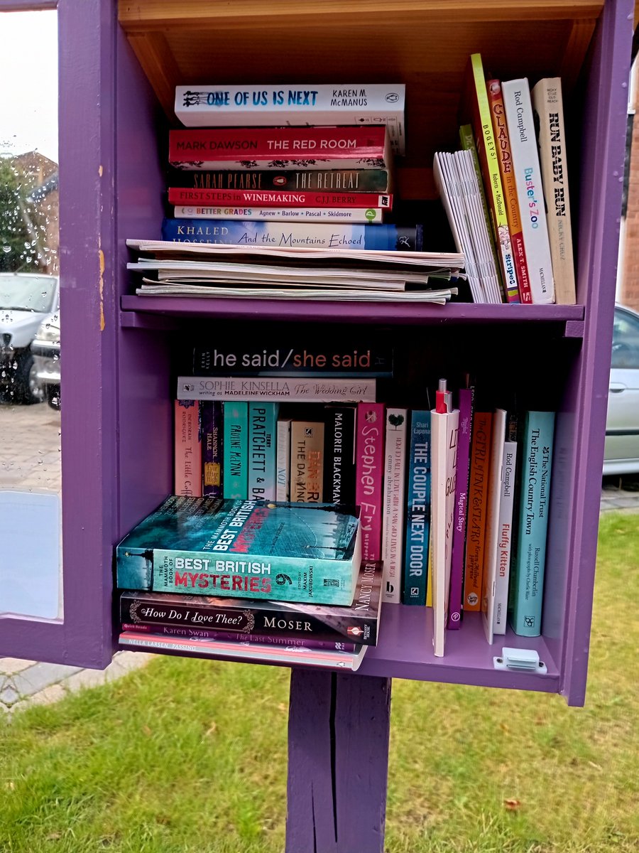 Tinalouisereads's tweet image. Dropped of another 4 books in the local free little library #freelittlelibrary #booktwt #booktwitter