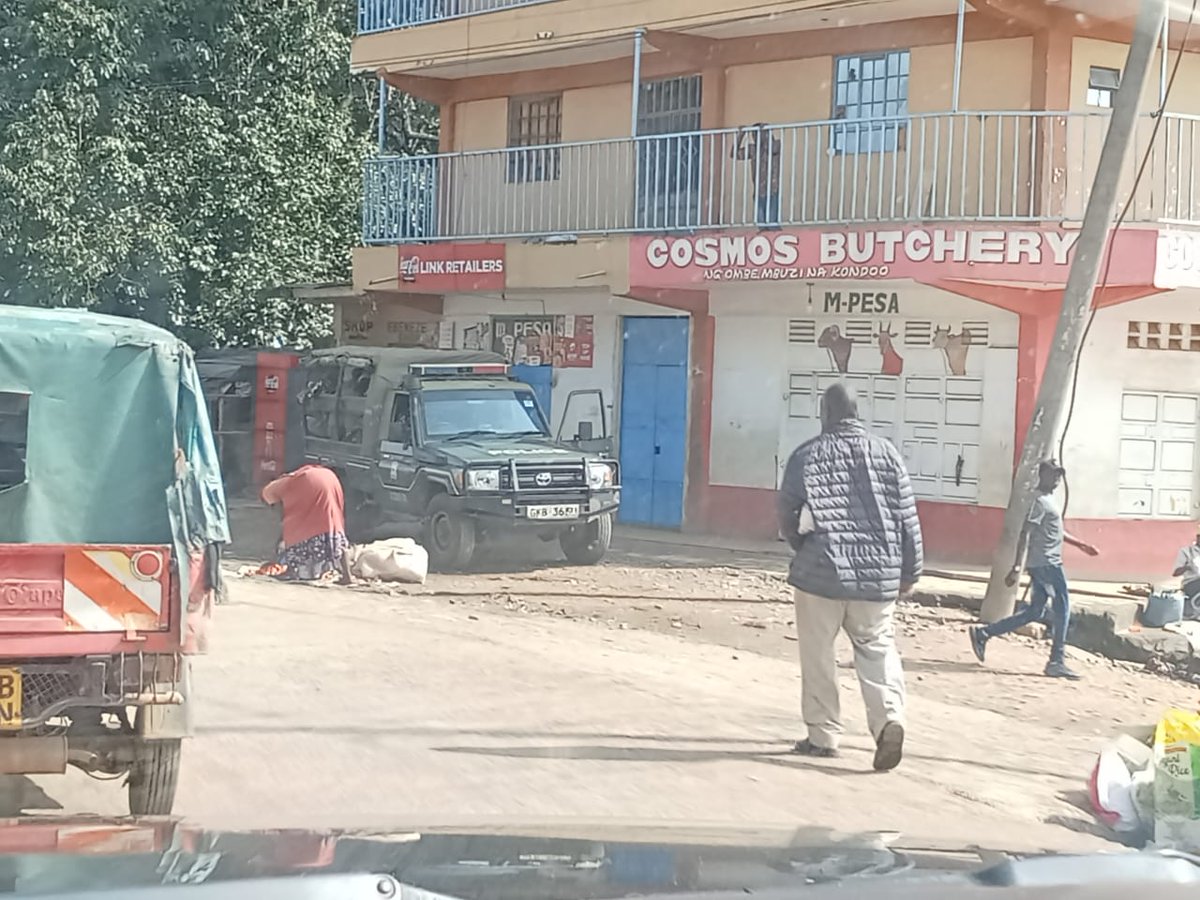 IFA Update | Kakamega County!

Police have heightened security around the highway roundabout near the County Headquarters and major supermarkets. Public vehicles and tuk-tuks entering Kakamega town are being inspected. Some businesses have closed.
#SabaSaba2025 #RightToProtest