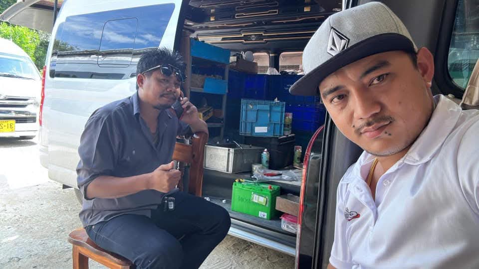 🎂🎂Happy birthday🎂🎂
สุขสันต์วันเกิดครับ ขอให้มีสุขภาพแข็งแรง มีความสุขมากๆ ร่ำรวยเงินทอง หล่อๆ รวยๆ  เป็นพี่ชายที่แสนดี แบบนี้ตลอดไปค้าบบ 🥰🥰🥰 
#ภูเก็ต
#ถลาง