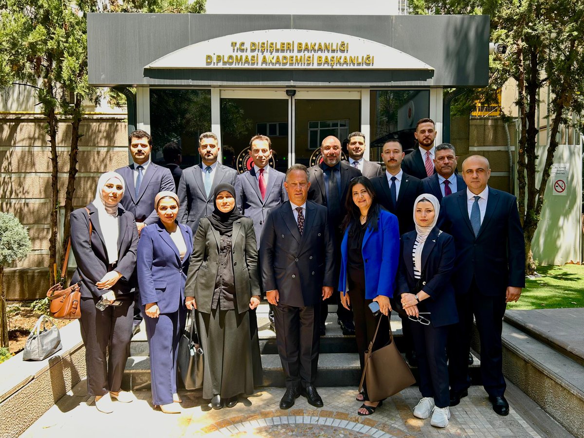 Iraklı Diplomatlar Mesleki Eğitim Programı'nın açılışı bugün yapılmıştır.