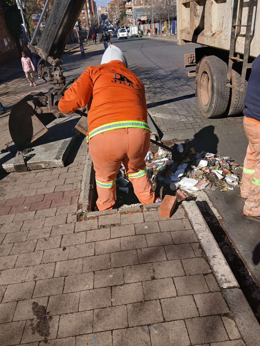 Joburg Roads Agency (@myjra) on Twitter photo Routine road maintenance in Region F, with patching on Cumberland Road in Kensington, and cleaning of stormwater drains along Claim Street in Hillbrow.
<a href="/CityofJoburgZA/">City of Joburg</a> <a href="/RegionF_Joburg/">City of Joburg Region F</a>
<a href="/MMCKennyKunene/">Office of the MMC: Transport</a> <a href="/JoburgMPD/">Jo'burg Metro Police Department - JMPD</a> Routine road maintenance in Region F, with patching on Cumberland Road in Kensington, and cleaning of stormwater drains along Claim Street in Hillbrow.
<a href="/CityofJoburgZA/">City of Joburg</a> <a href="/RegionF_Joburg/">City of Joburg Region F</a>
<a href="/MMCKennyKunene/">Office of the MMC: Transport</a> <a href="/JoburgMPD/">Jo'burg Metro Police Department - JMPD</a>
